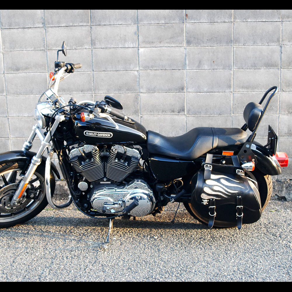 サドルバッグとバイクグッズのクロス | Xross